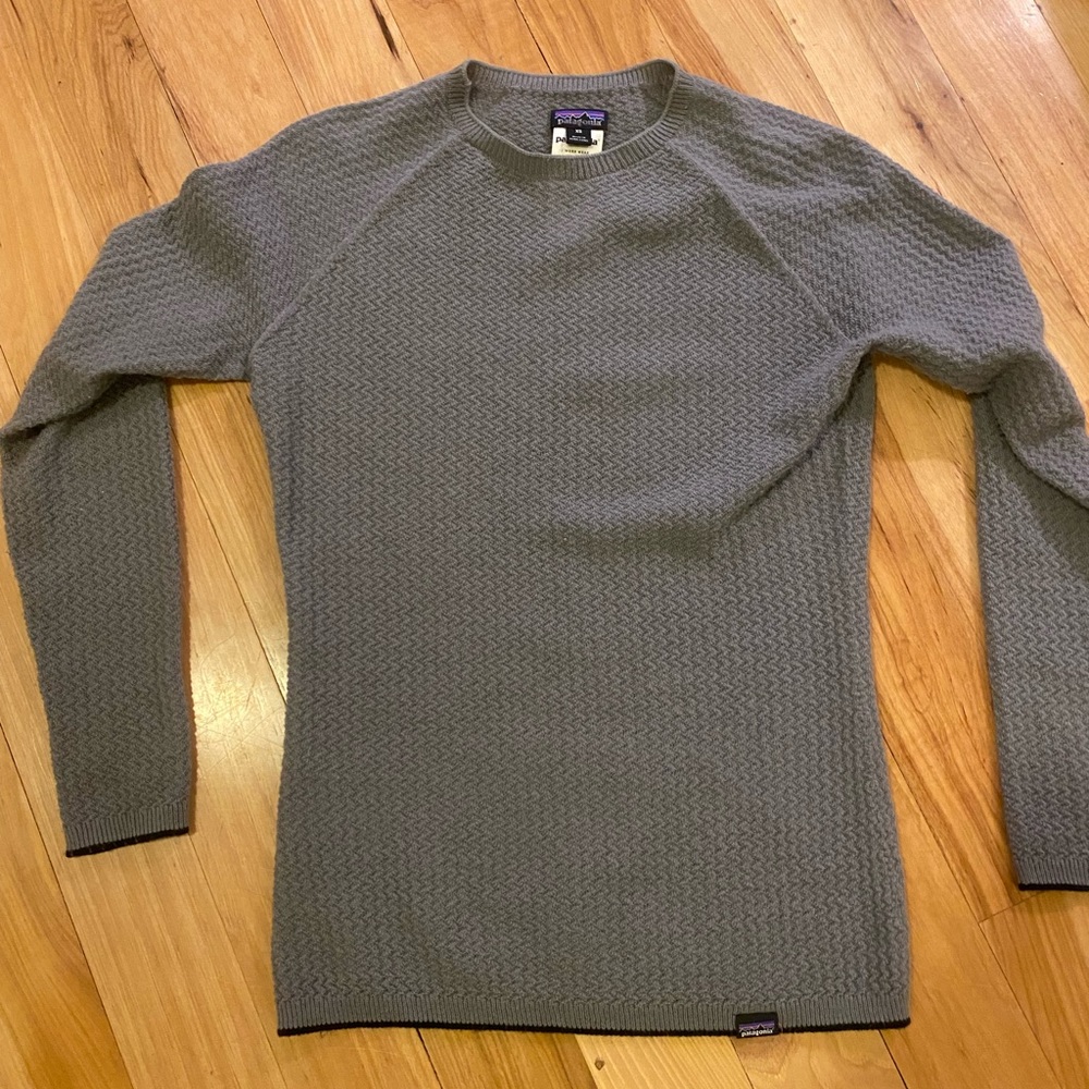 Patagonia women’s capilene air shirt